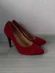 Pantofi eleganţi