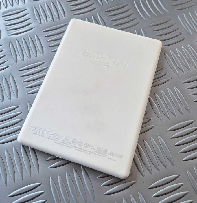 Kindle 8 generation SY69JL