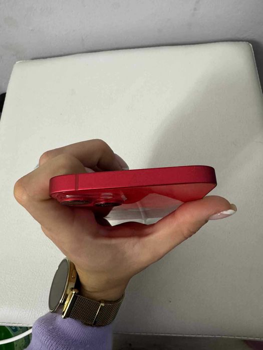 Продава перфектен iPhone 14 plus