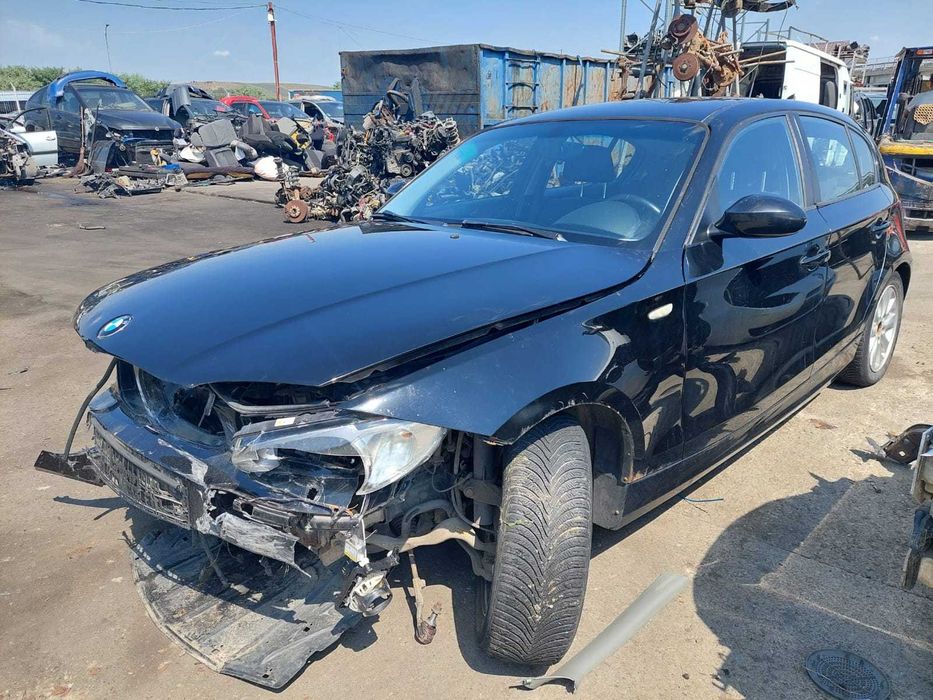 Dezmembram BMW Seria 1, an 2010, motor 2.0 Diesel Euro 5