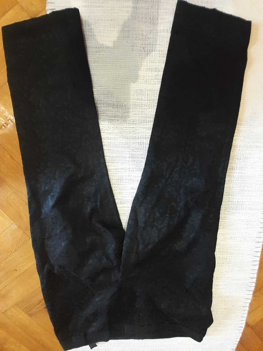 Pantaloni  mărime 44