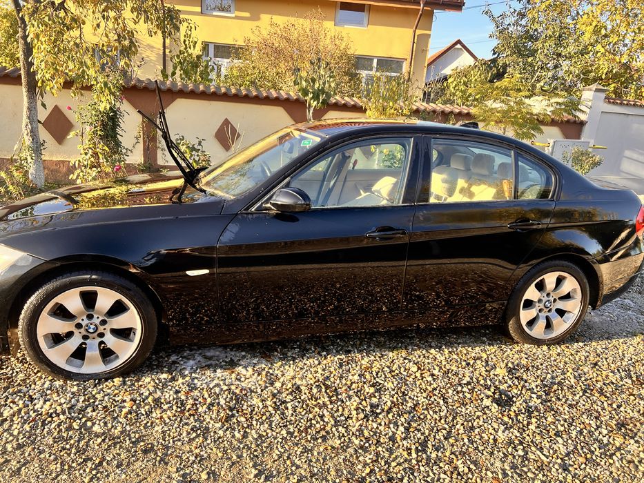 Dezmembrez E90 2.0 benzina