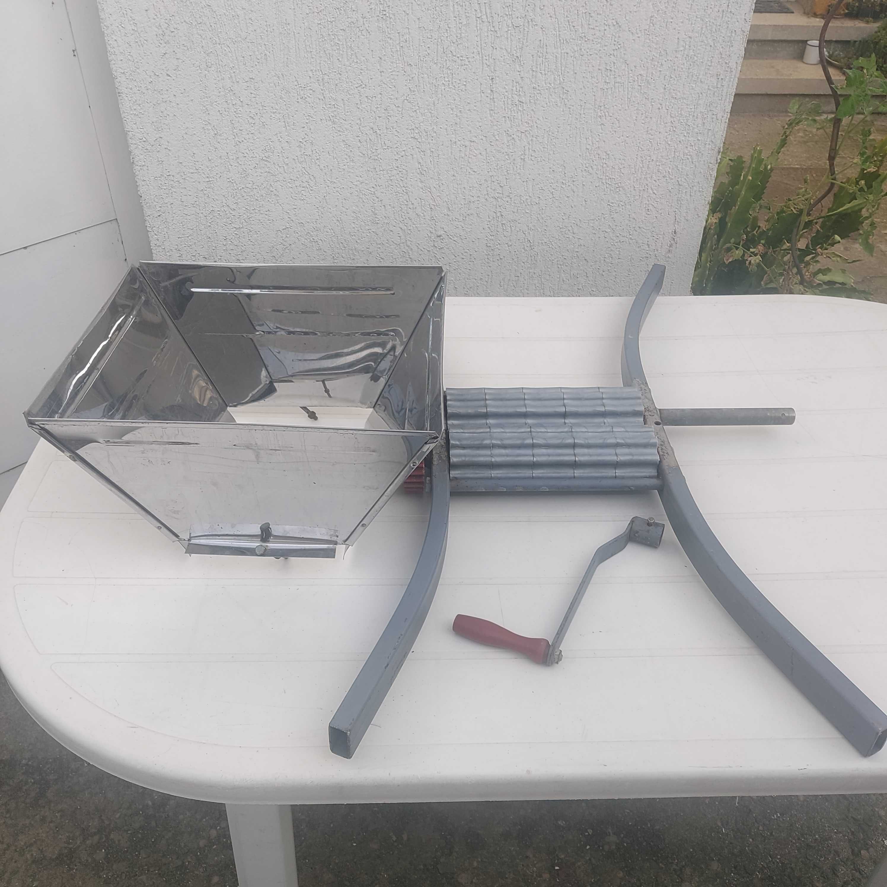 Zdrobitor de struguri/fructe, folosit, otel inoxidabil. ca. 15 l