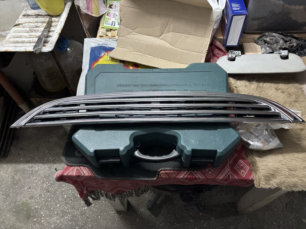 Решетки за преден капак Mini Cooper R50/R52/R53