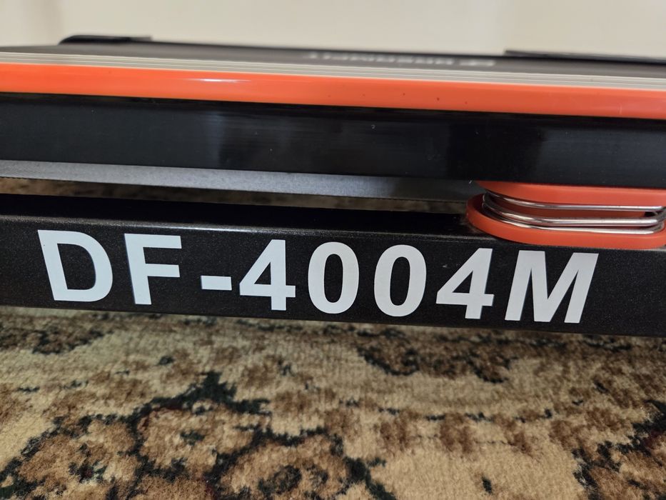 Продаётся беговая дорожка, для пользователей до 120 кг