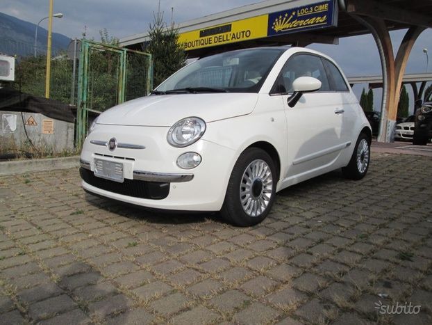 Dezmembrez Fiat 500 1.3 Mjt