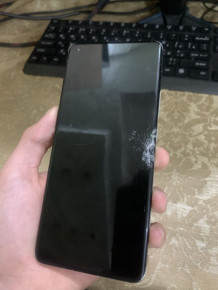 Mi 11 Ultra разбитый