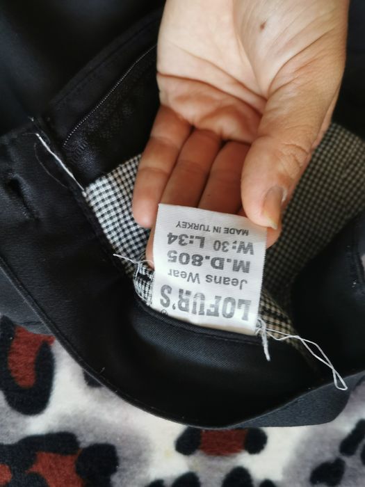 Vând pantaloni ocazie