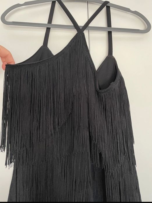 Vand rochita neagra cu franjuri 36 New Yorker