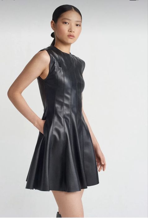 Дамска кожена и велурена рокля