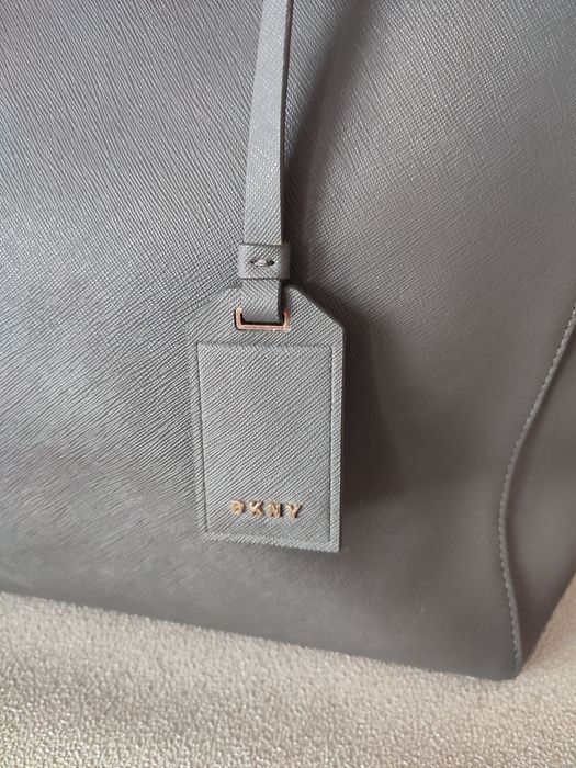 DKNY оригинална дамска чанта