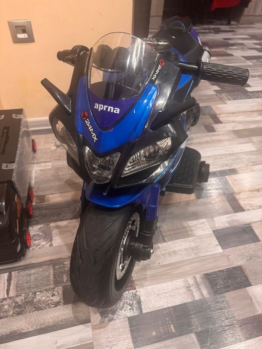 Детско електрическо моторче