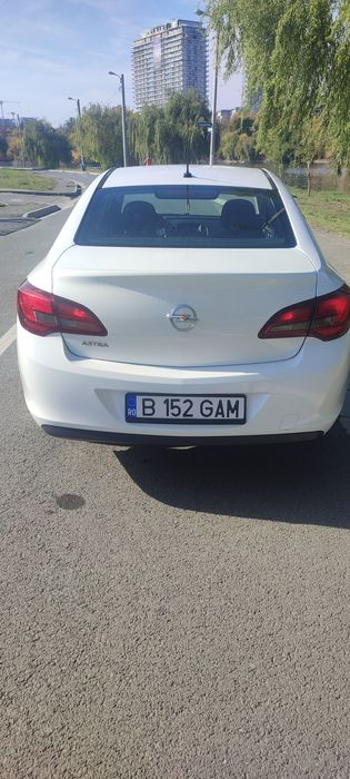 Urgent Opel Astra j 1.6 benzină