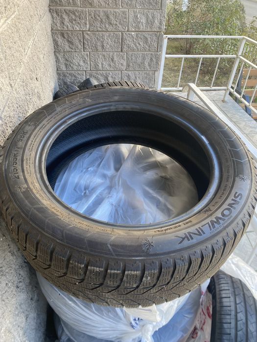Продам шины 215/55 r17