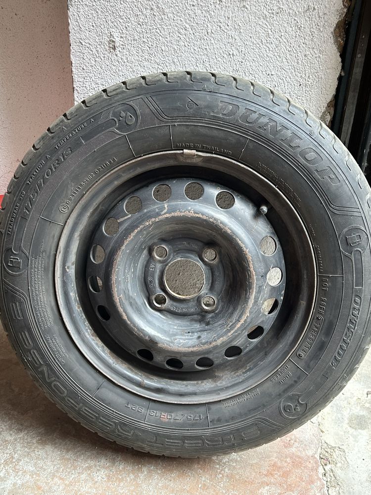 Гуми Dunlop 175/70/13  2бр.