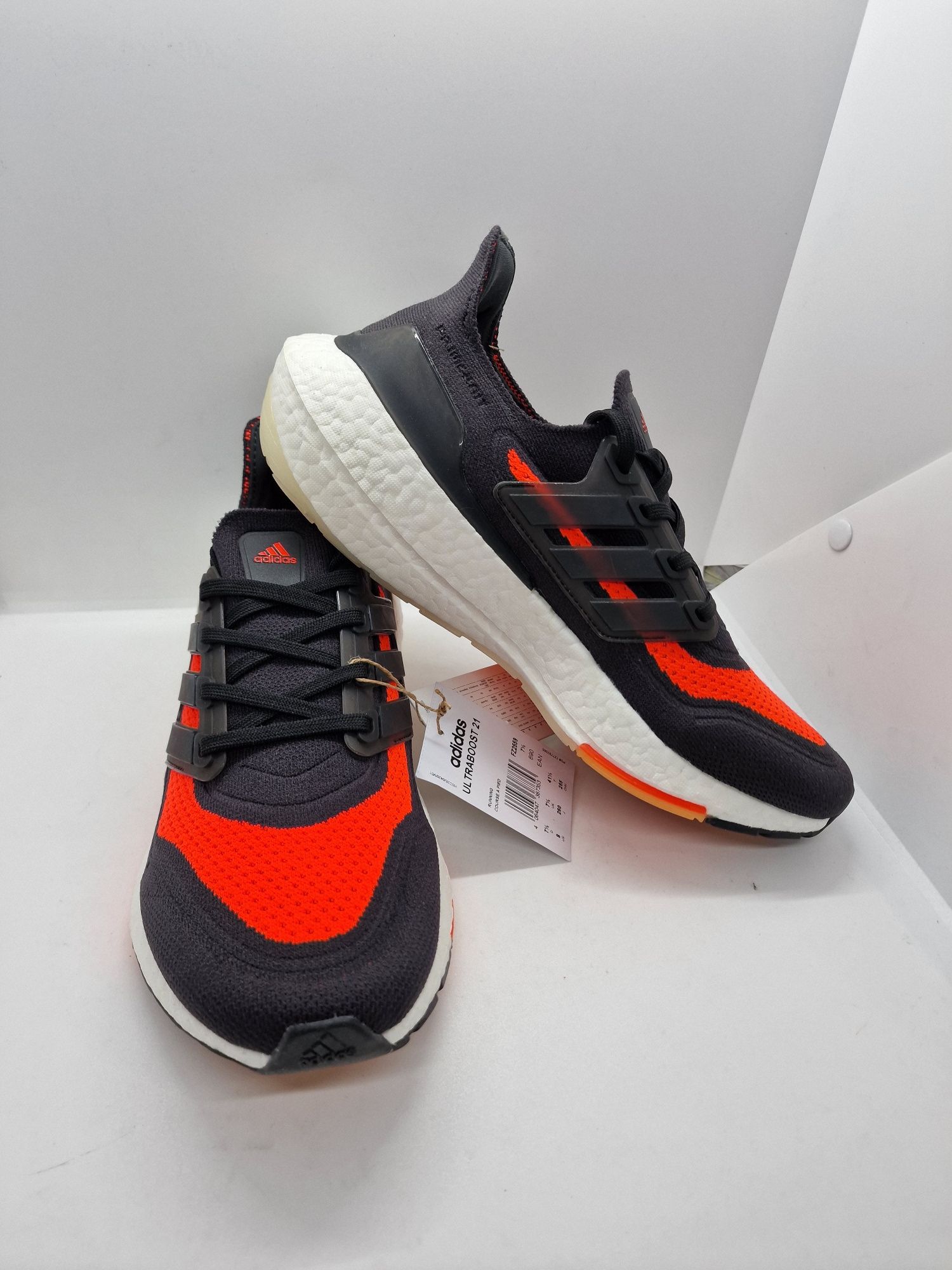 Adidas Ultraboost 21 FZ2559 nr. 40 2/3,41 1/3