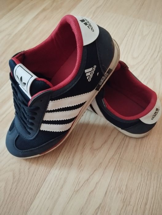 Adidași Adidas nr. 37
