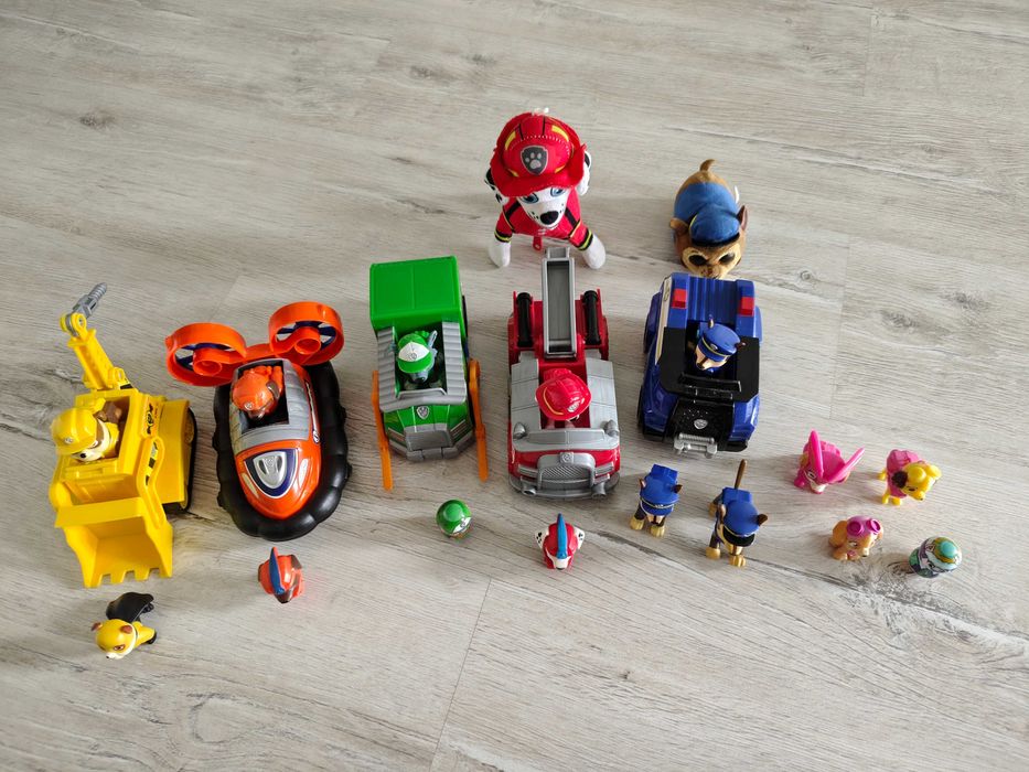 Masinute cu figurine Paw Patrol