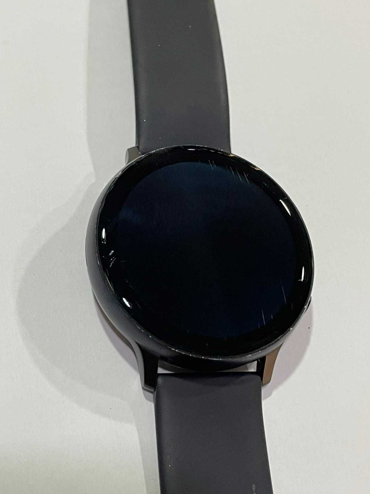 Продавам Смарт Часовник Samsung Watch Active 2