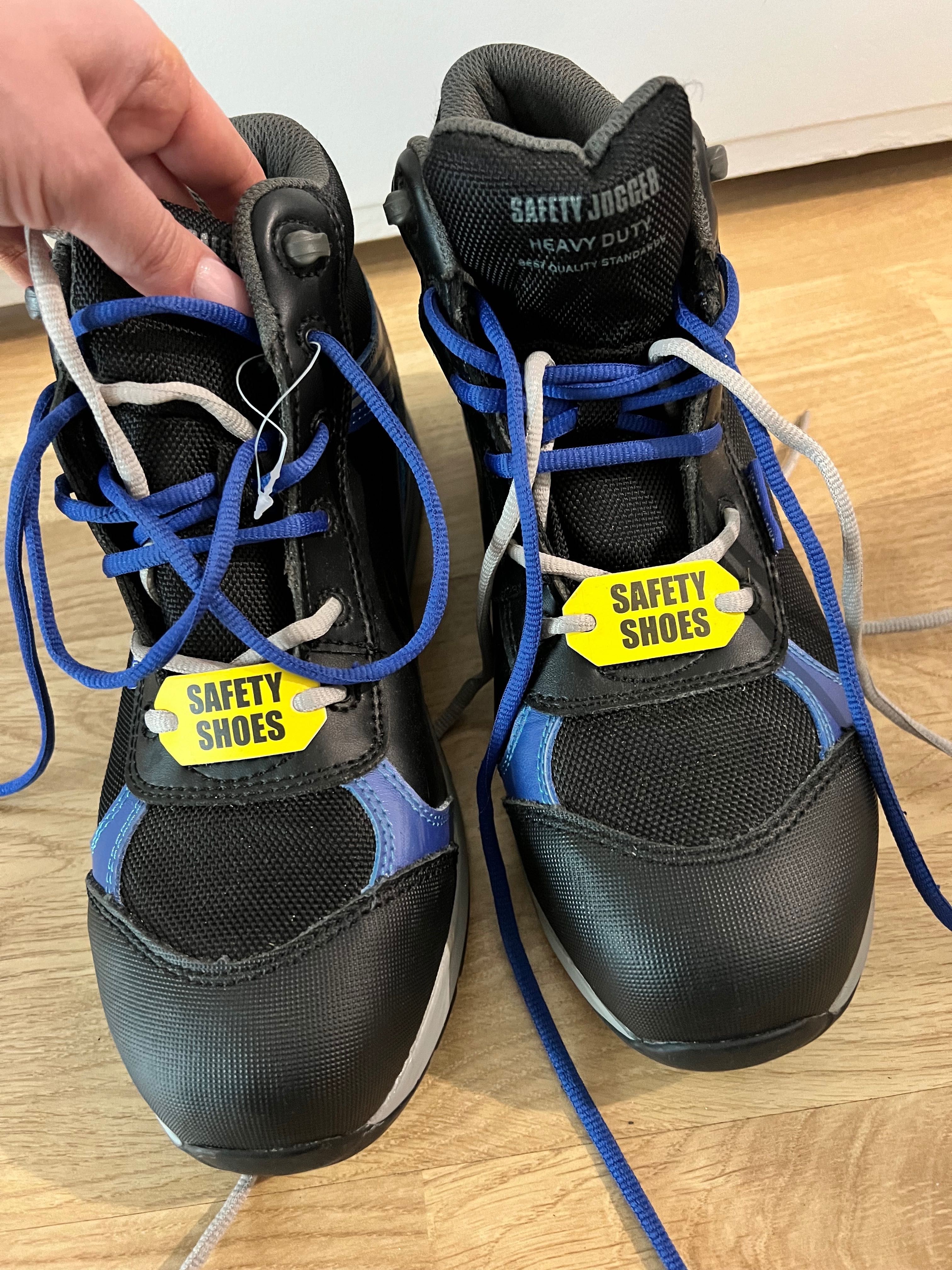 Нови работни обувки