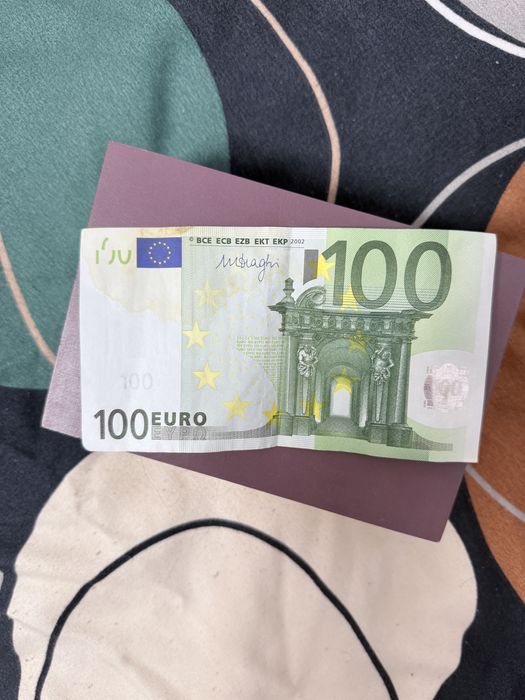 Vand bacnota 100 euro