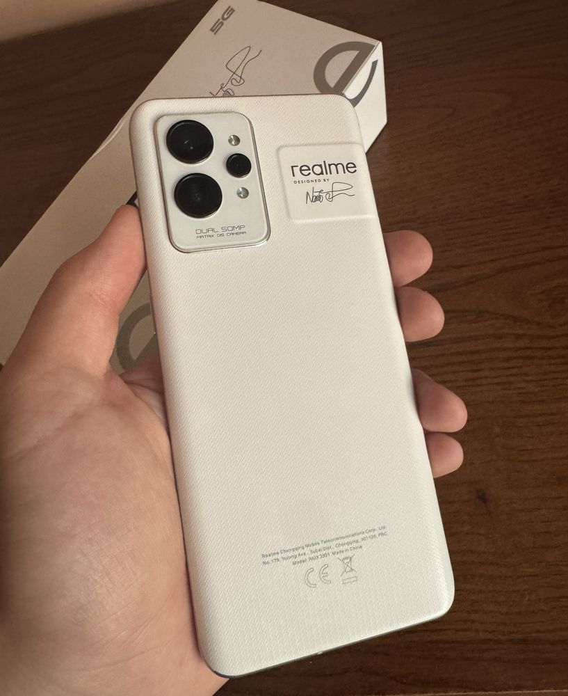 Смартфон Realme GT 2 Pro
