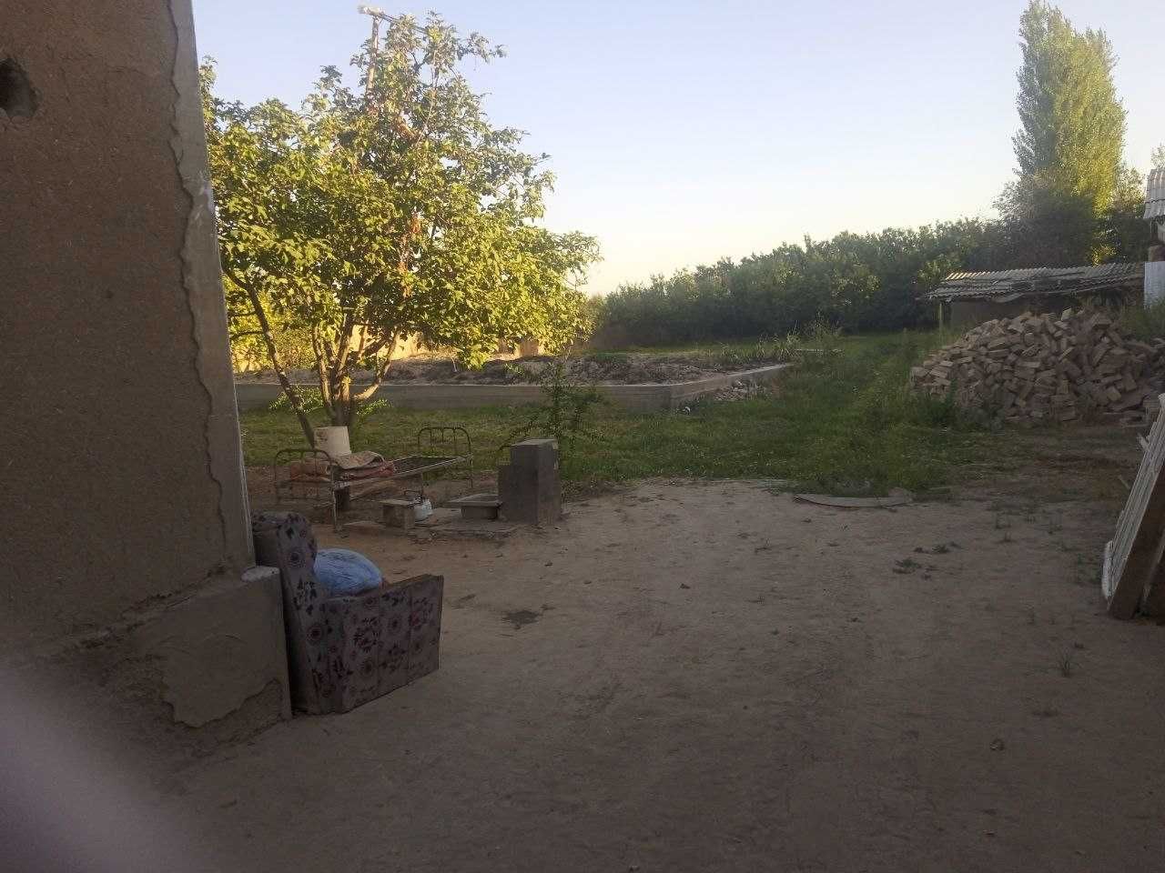 uy sotiladi Zangiota tumani nazabek