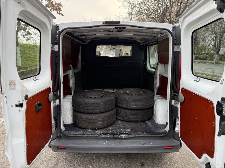 Opel Vivaro Renault Trafic 2.0 Cdti Euro 5 cu 3 Locuri si Marfa