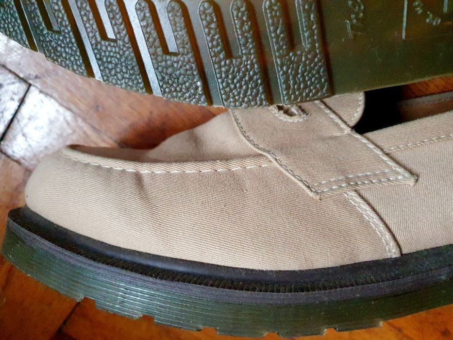 Pantofi vara Dr. Martens 42 loafers crem textil-panza interior piele
