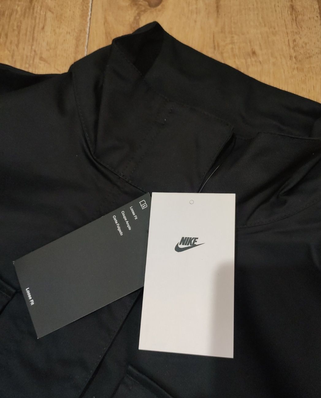Geaca Nike mărimea M damă loose fit sau S bărbați