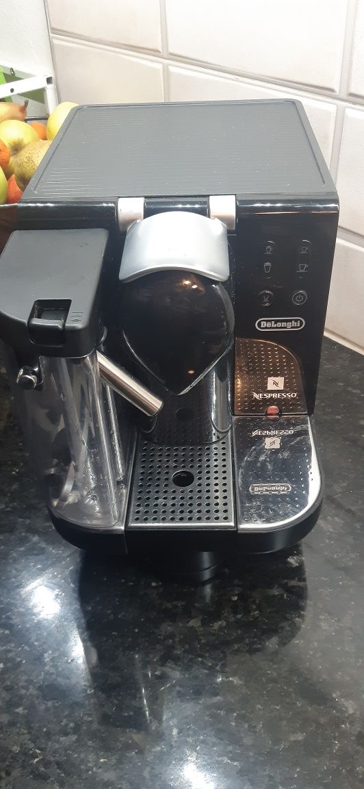 Esspresor DeLonghi Nespreso