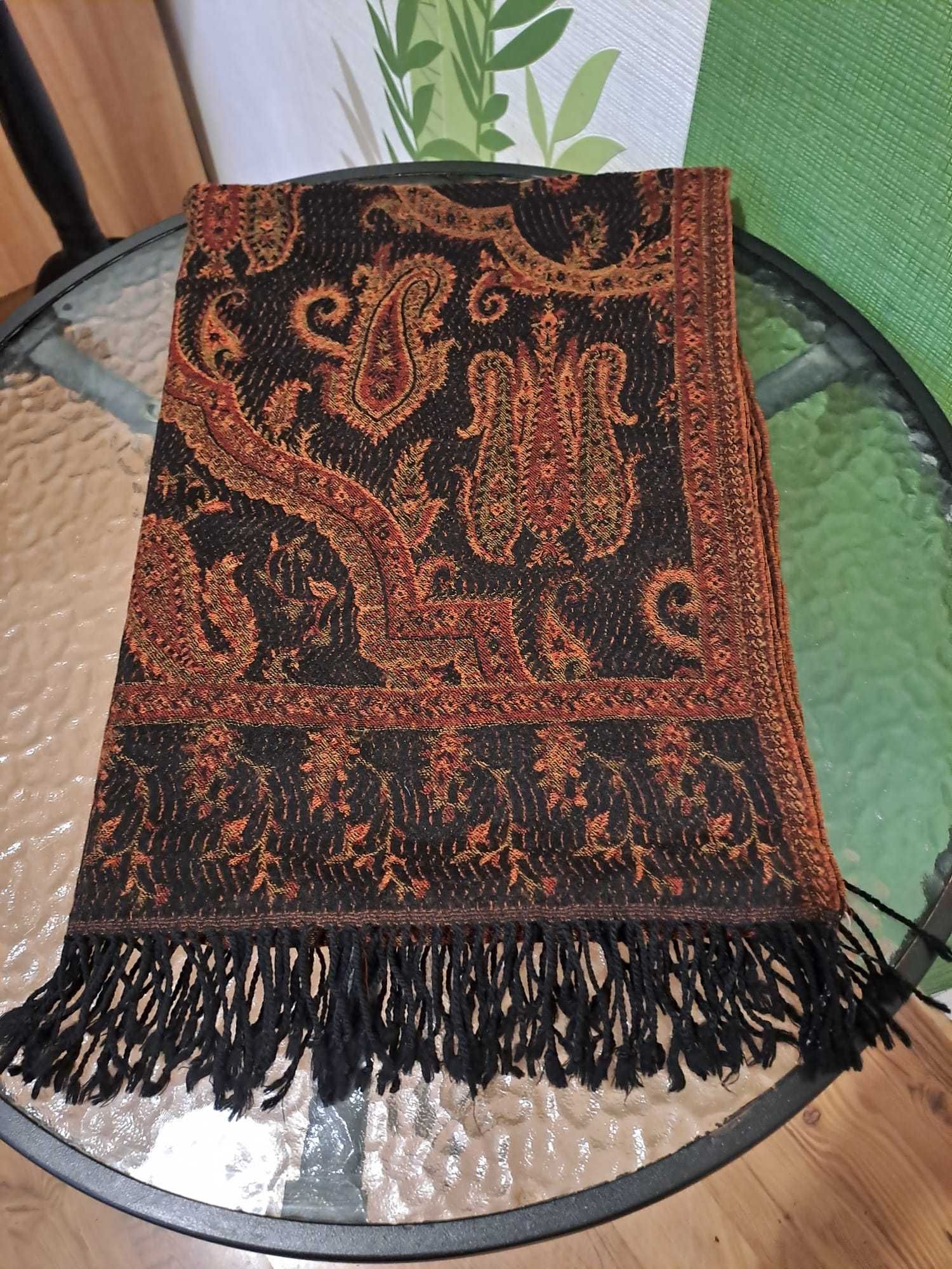 Eșarfă cu franjuri 100% lână 180x62 cm Jihama by Mala Alisha