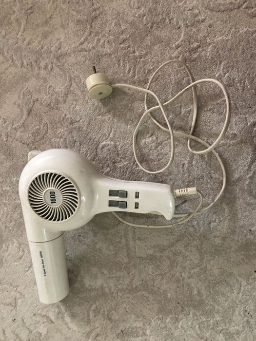 Продам фен б/у для любых волос