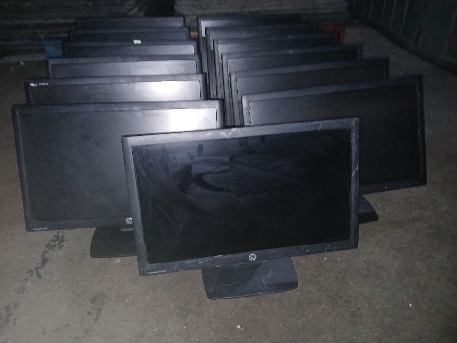 Hp 22 manitorla sotiladi 10ta bor aybi yoq .