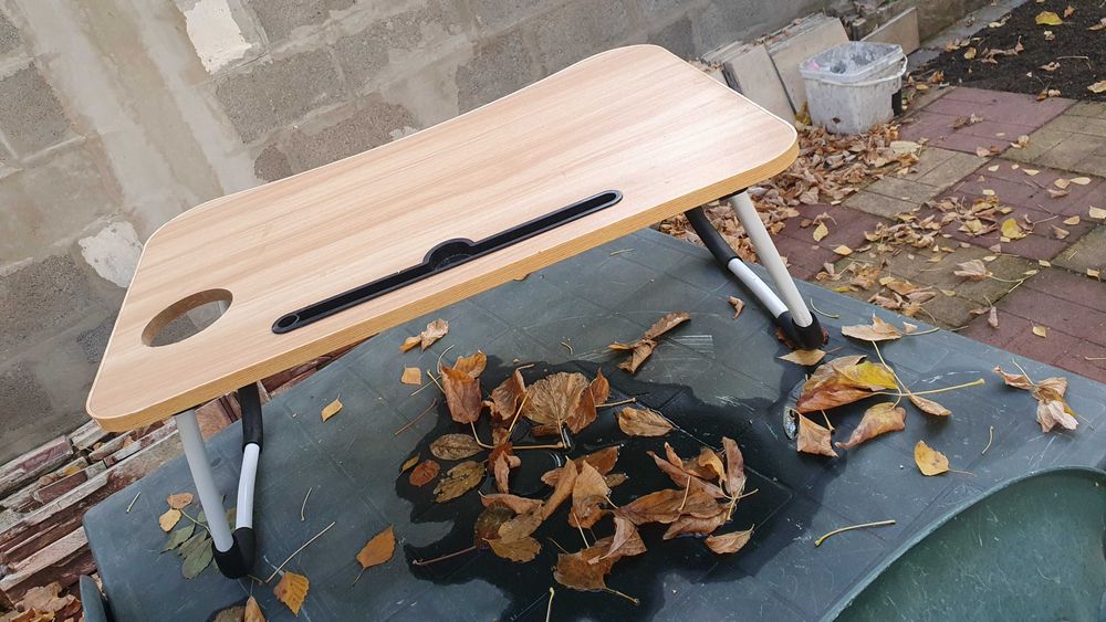 Сгъваема масичка за лаптоп с отделение за чаша