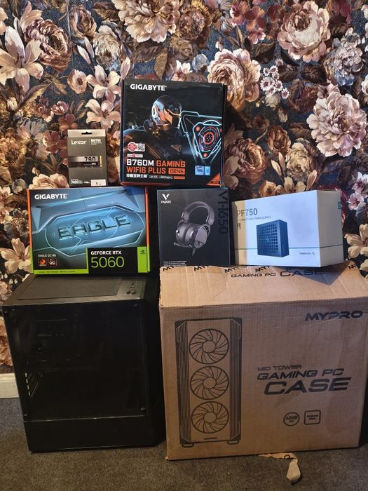 I5 14th, rtx 5060 gigabyte, Manitor 27 200hz не дорого как новый