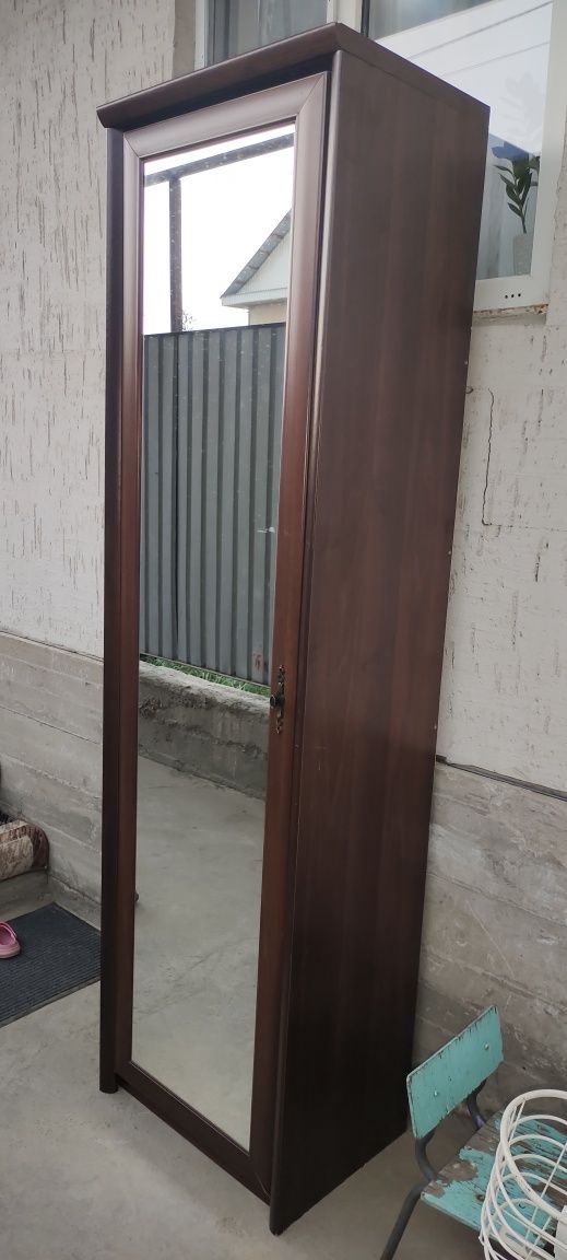 Продам шифонер в хорошем состоянии!