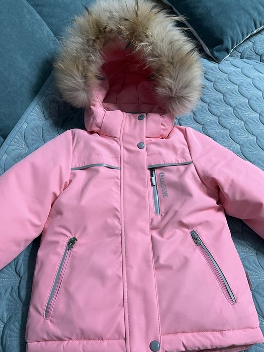 Продам куртку зима для девочки рост 92 в отличном состоянии