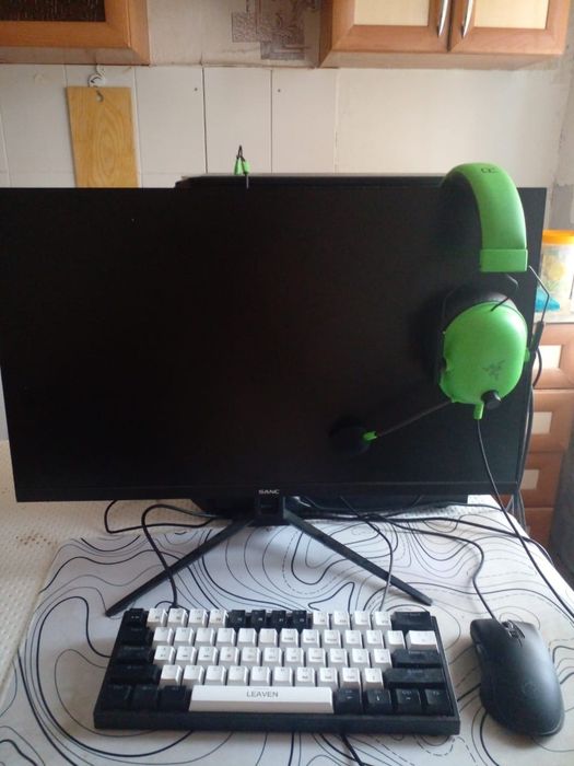 продается полный комплект игровой компьютер