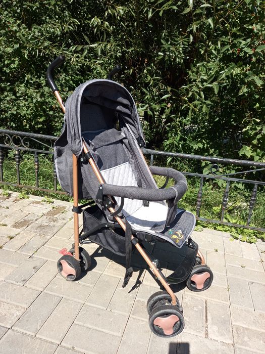 Коляска детскаяя