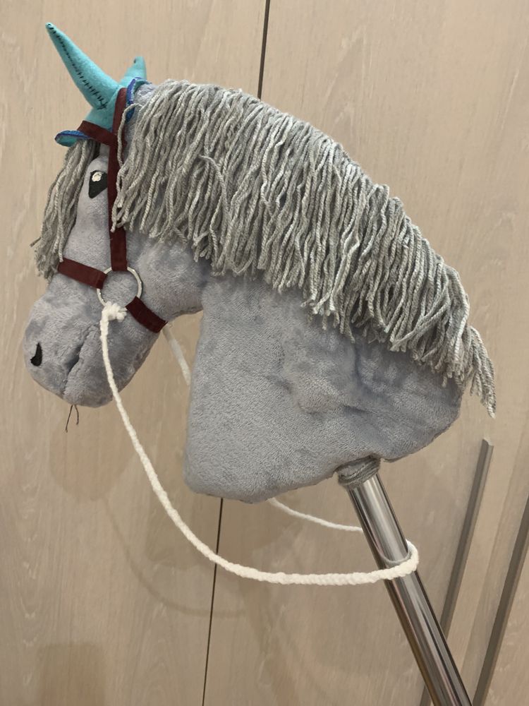 Hobby horse realistic(gri)