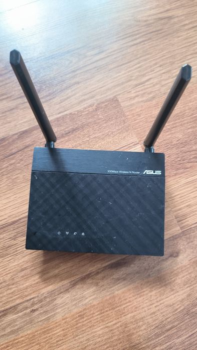 Asus RT-N12E wireless router
