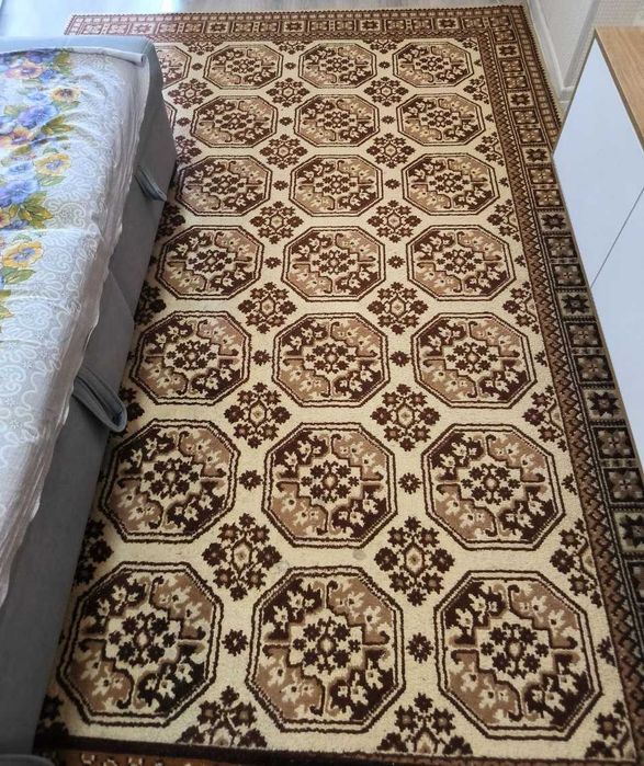 Палас в отличном состоянии (3x2)