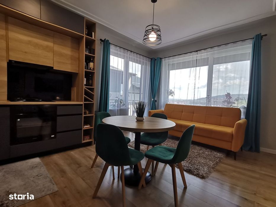 Apartament 3 Camere De Vanzare Floresti