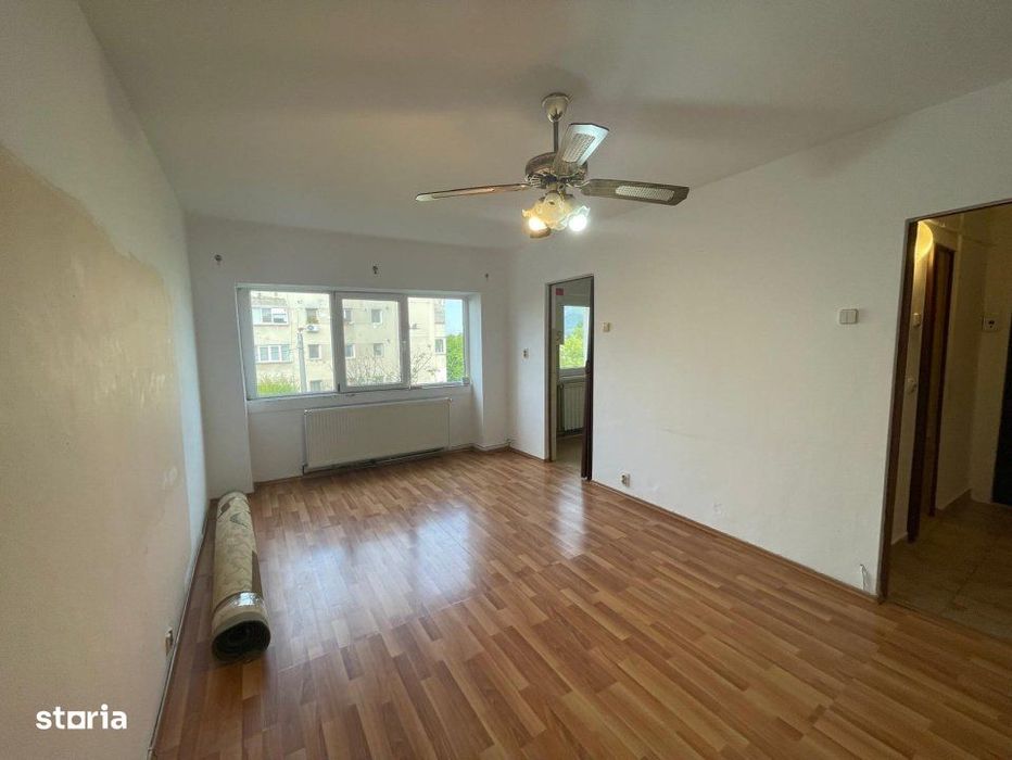 Garsoniera de vanzare, 24 mp, zona Combinat