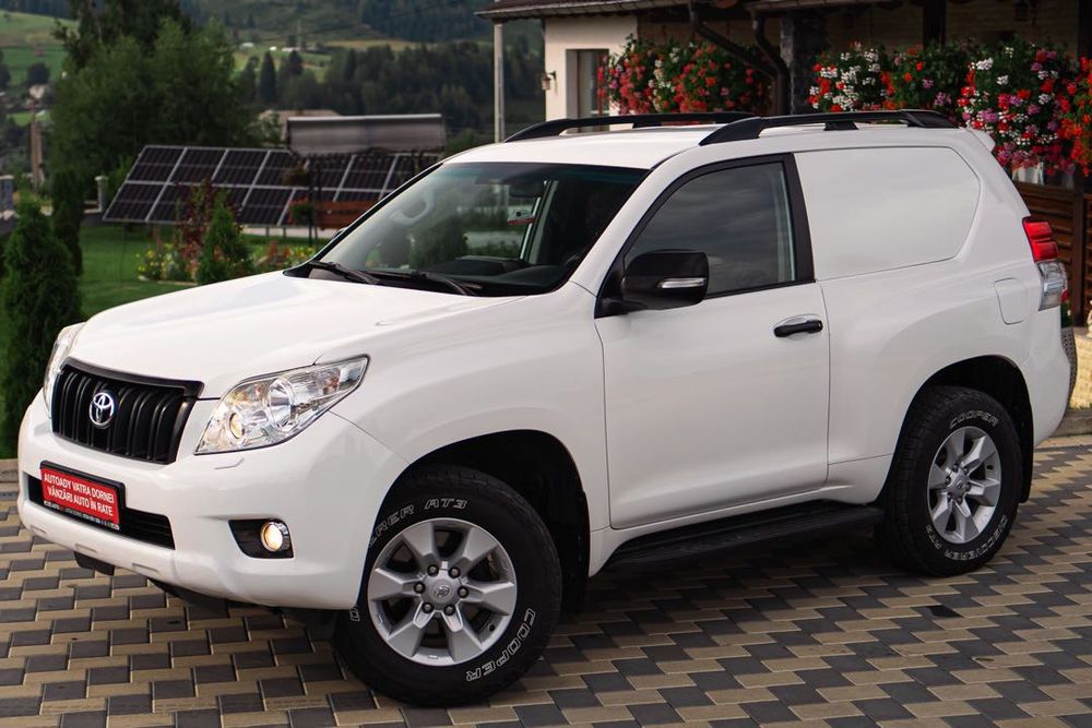 Toyota Land Cruiser 3.0D 4x4 2014 Autoutilitara POSIBILITATE RATE