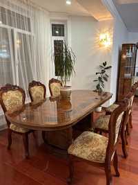 Стол для гостиной или кухни