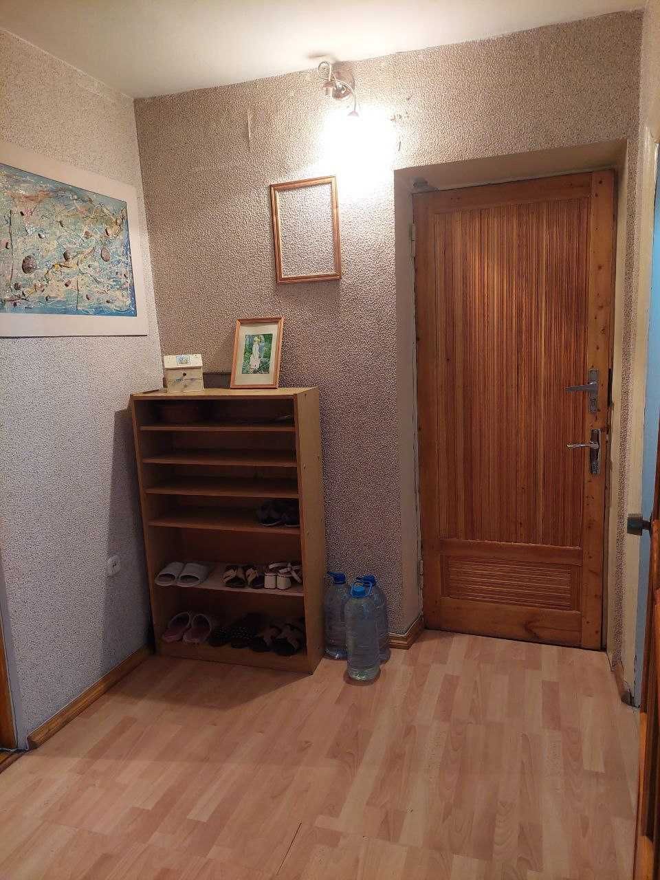Продам 3-х комнатную квартиру метро БИЙ