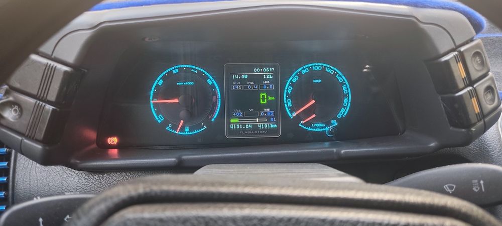 Продам ваз 2110 , 16 клапанная , 21124 мотор