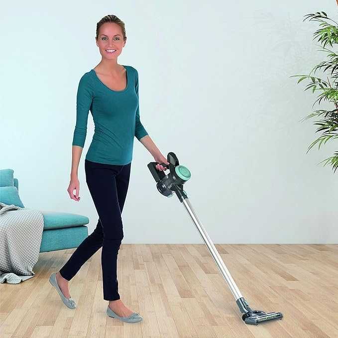 Вертикална безжична циклонна прахосмукачка CLEANmaxx Akku-Zyklon 2в1